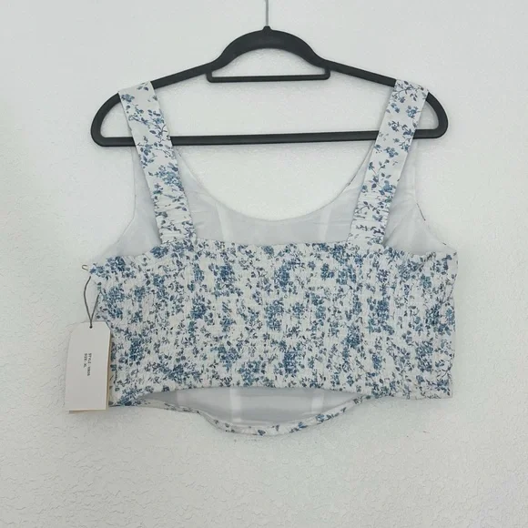 🆕 Blue Floral Cropped Linen Top - Picture 3 of 3
